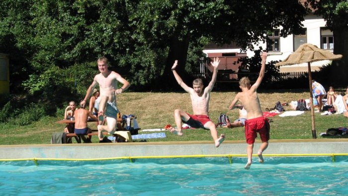 Marťan,Umar a Kessidy(zprava)